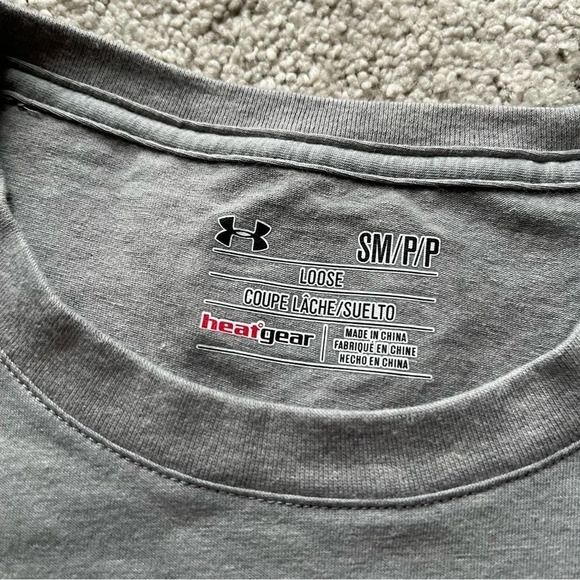 Under Armour tee gray Crewneck tshirt short sleeve SC small new - Picture 4 of 8